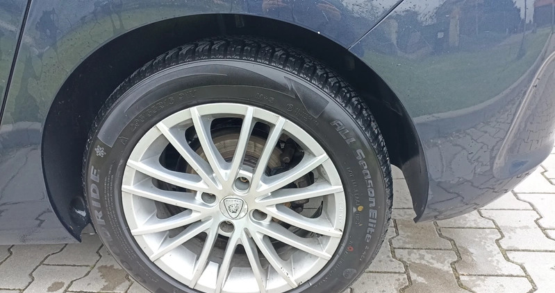Citroen C4 cena 27000 przebieg: 128000, rok produkcji 2014 z Lublin małe 562
